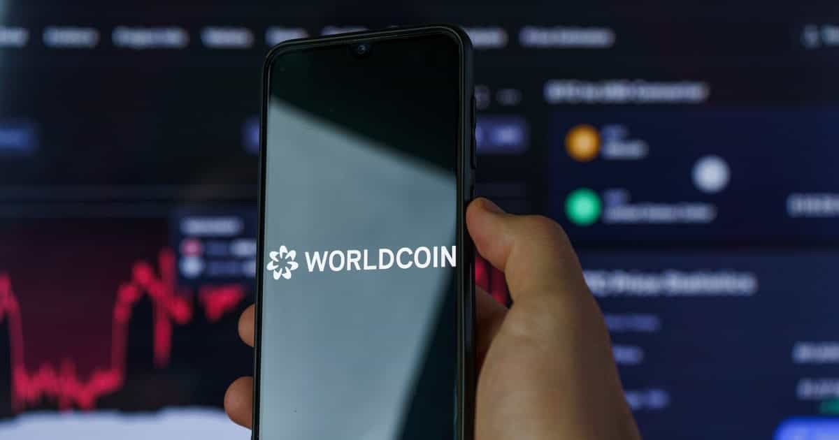 WLD Price Prediction: $0.35 Breakout or $0.26 Support Test